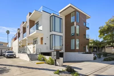 2BR Townhouse for Rent in San Diego, CA