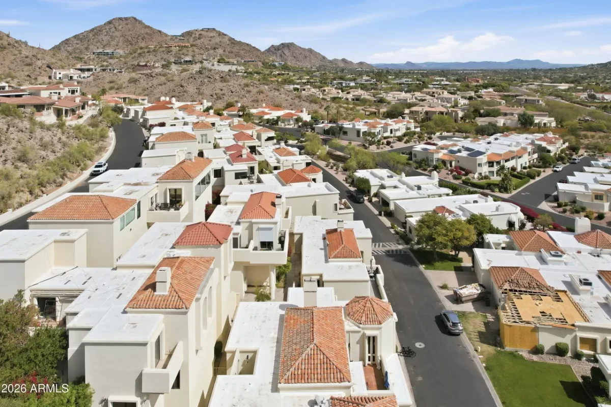 2BR Townhouse for Sale in Phoenix, AZ
