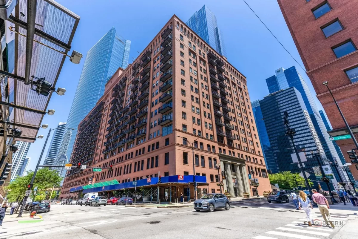 1BR Condo for Sale in Chicago, IL
