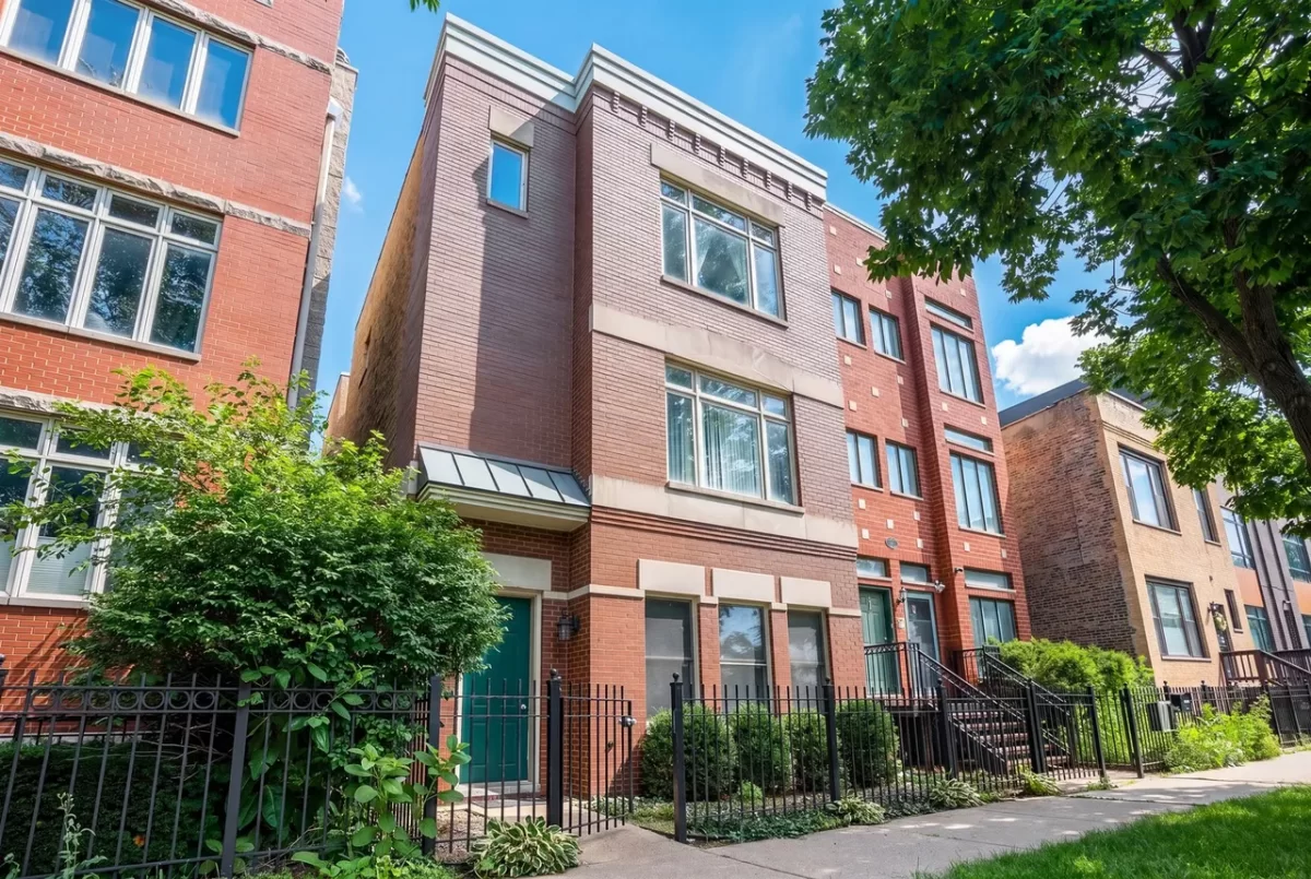 2BR Apartment for Rent in Chicago, IL