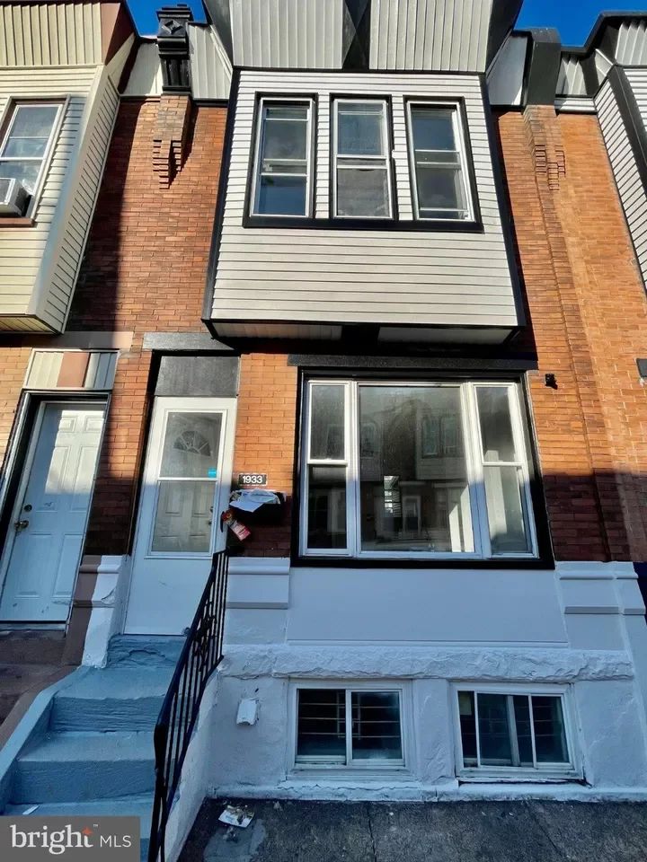3BR Townhouse for Sale in Philadelphia, PA
