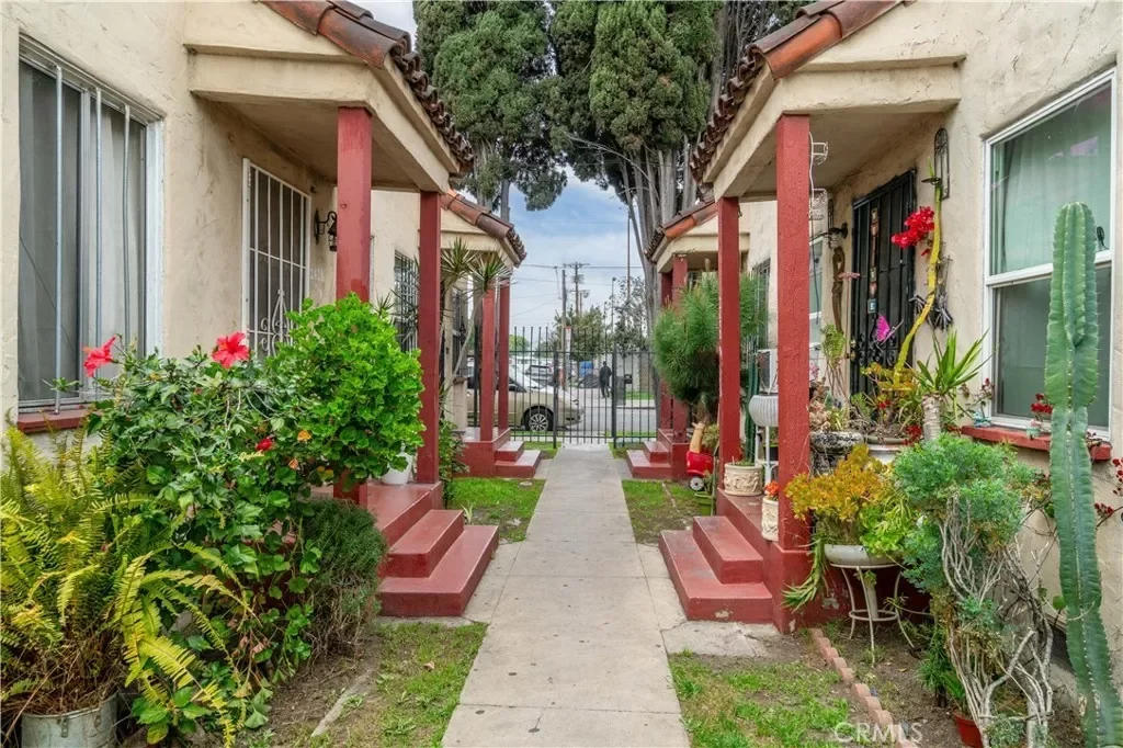 1BR Multi-Family for Sale in Los Angeles, CA