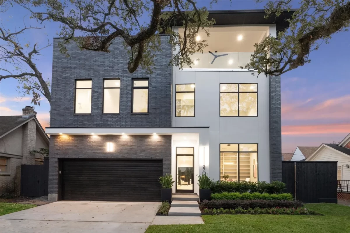 4BR House for Sale in Houston, TX