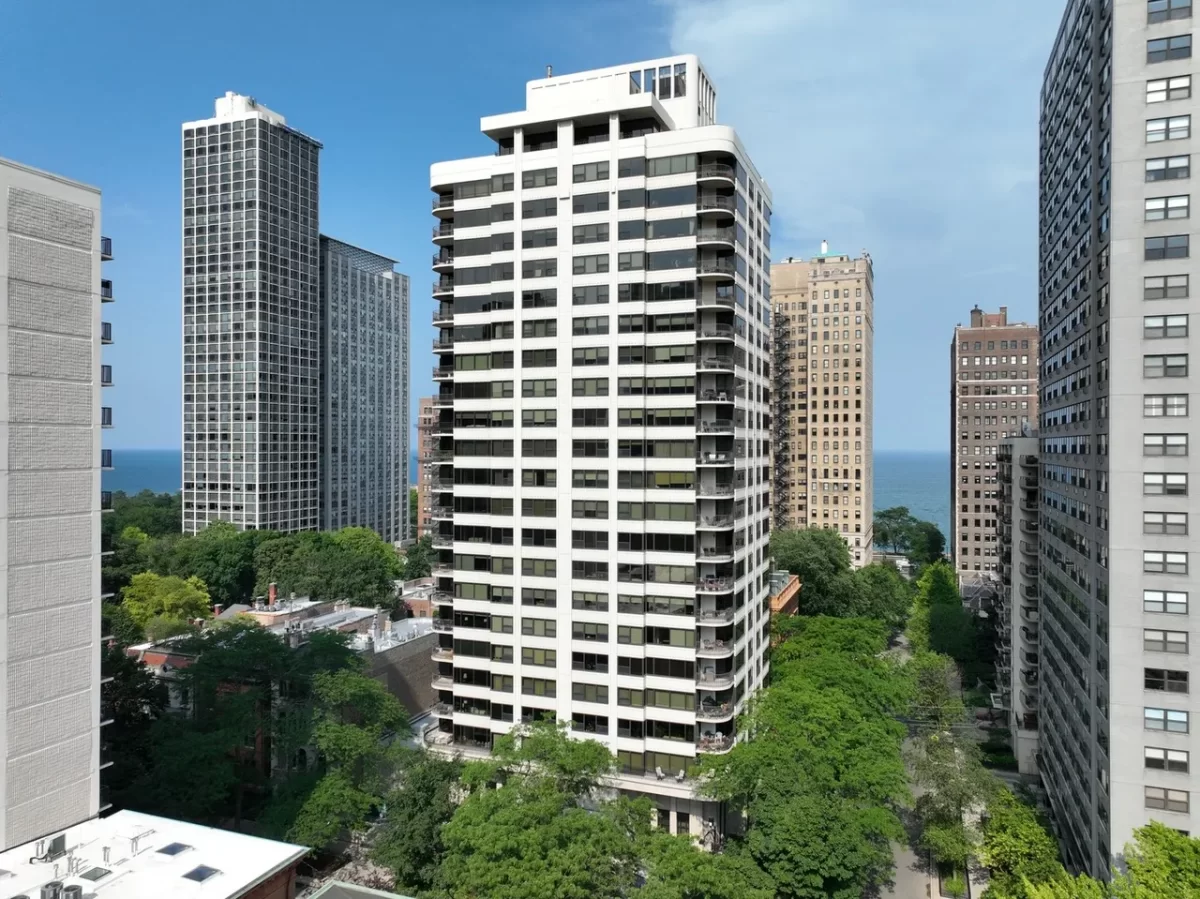 3BR Condo for Sale in Chicago, IL