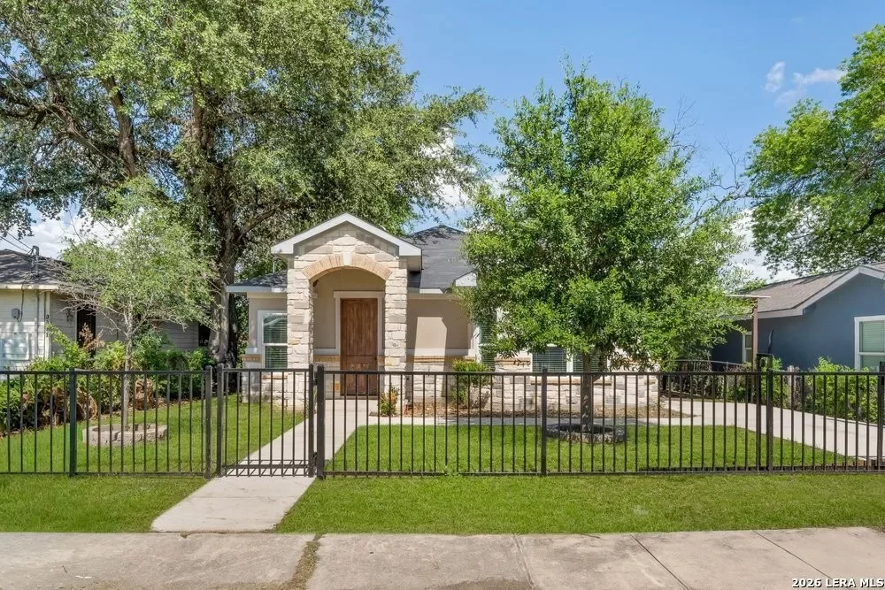 3BR House for Sale in San Antonio, TX