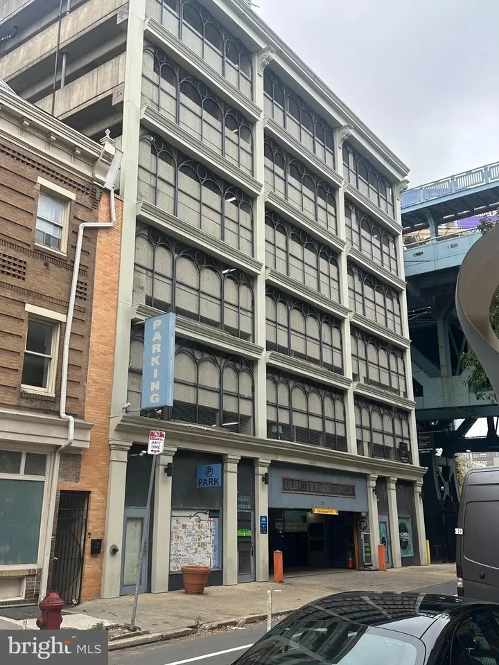 Condo for Sale in Philadelphia, PA