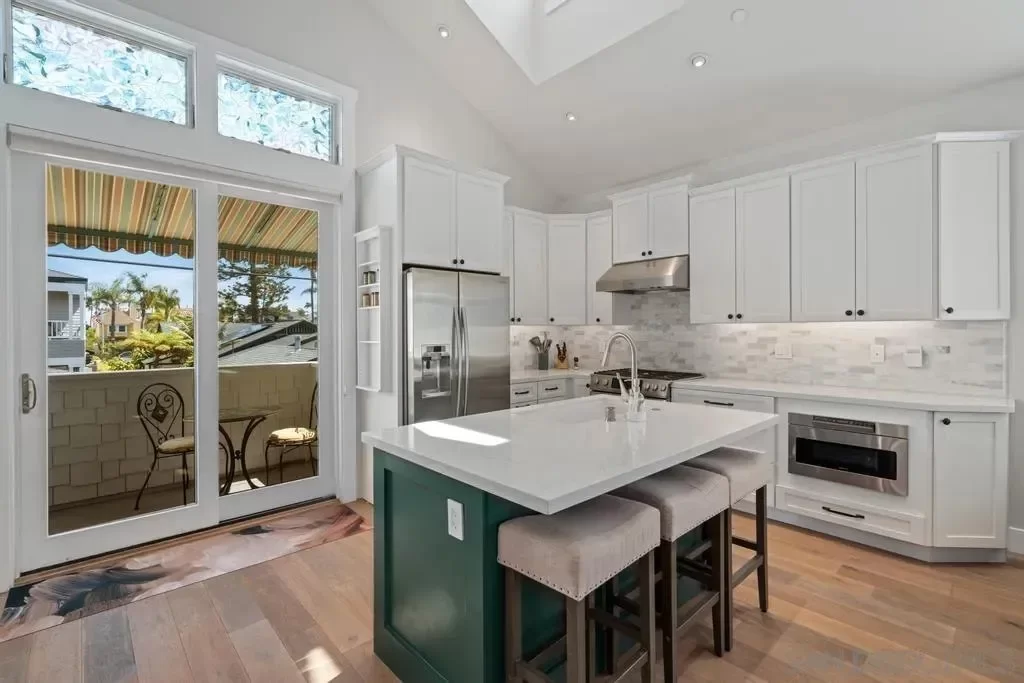 2BR Condo for Sale in Coronado, CA