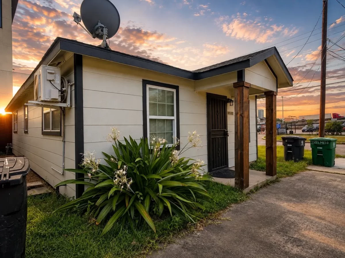 2BR House for Rent in Houston, TX