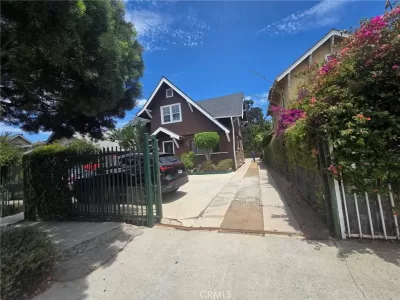 5BR Multi-Family for Sale in Los Angeles, CA