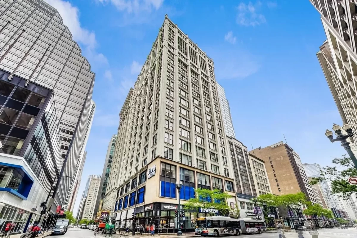 2BR Condo for Rent in Chicago, IL