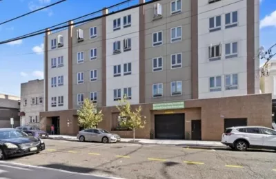 1BR Condo for Sale in Guttenberg, NJ