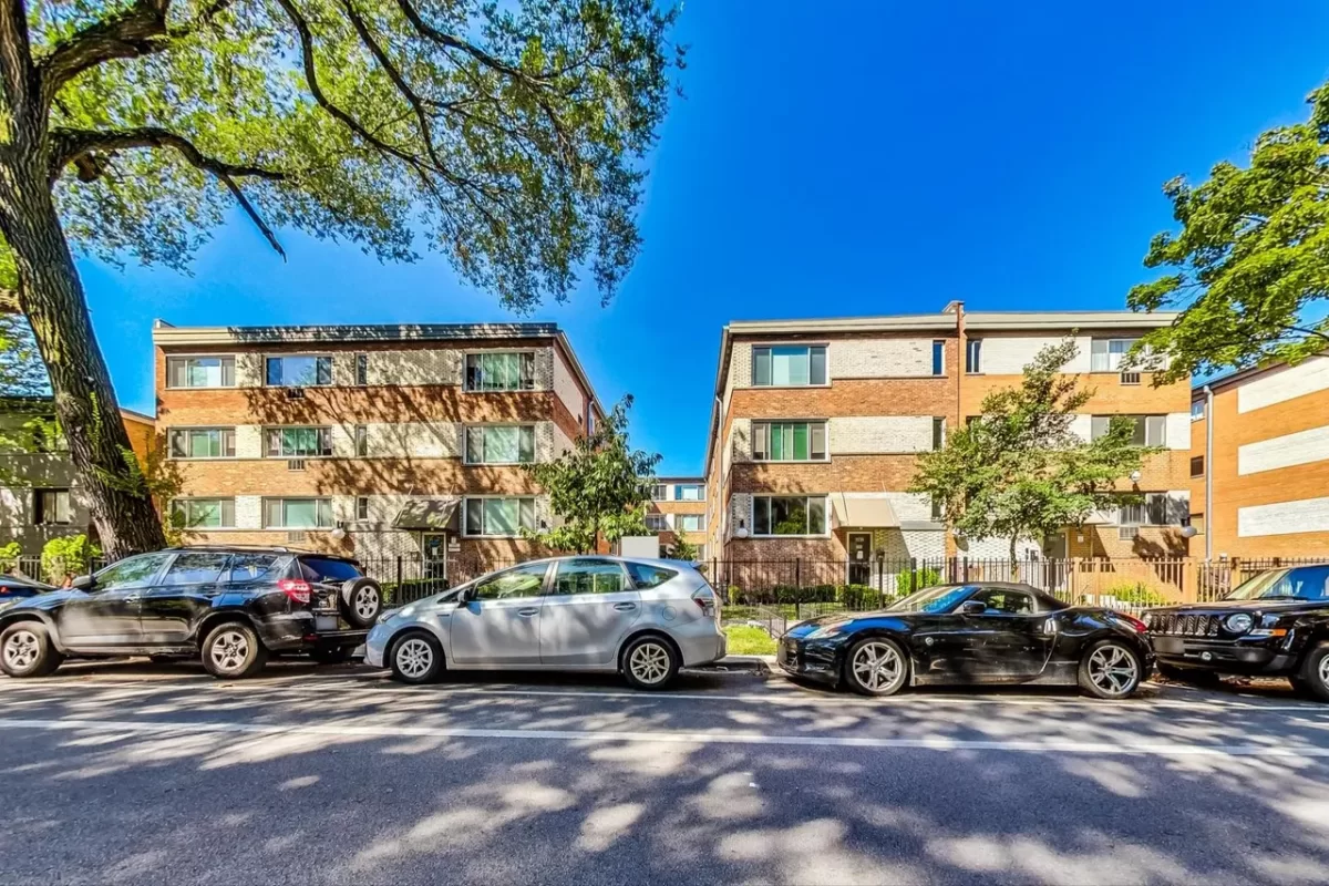 2BR House for Rent in Chicago, IL