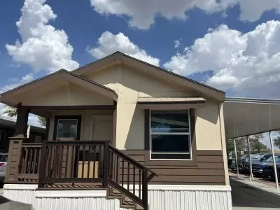 3BR Mobile Home for Sale in Glendale, AZ