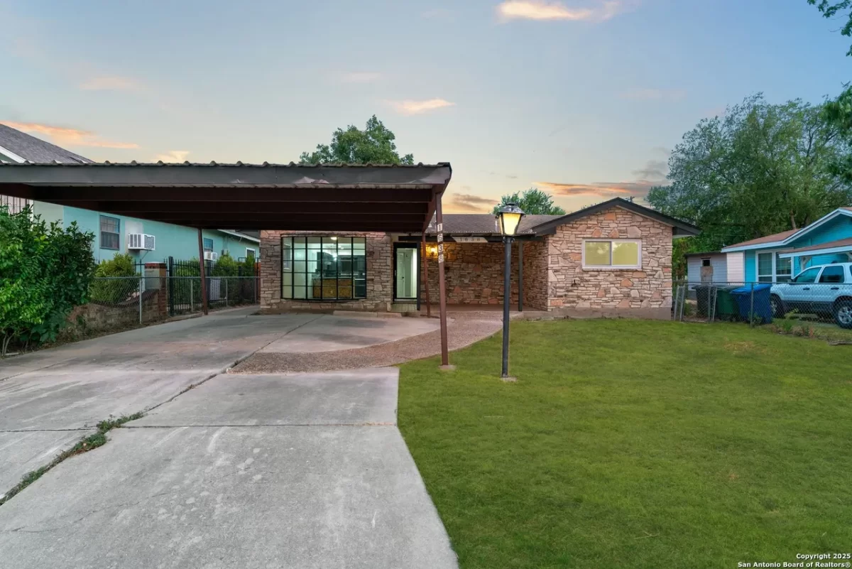 3BR House for Sale in San Antonio, TX