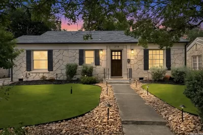2BR House for Sale in San Antonio, TX