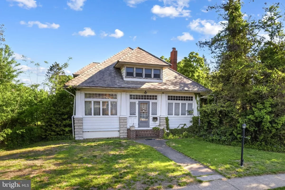 5BR House for Sale in Barrington, NJ