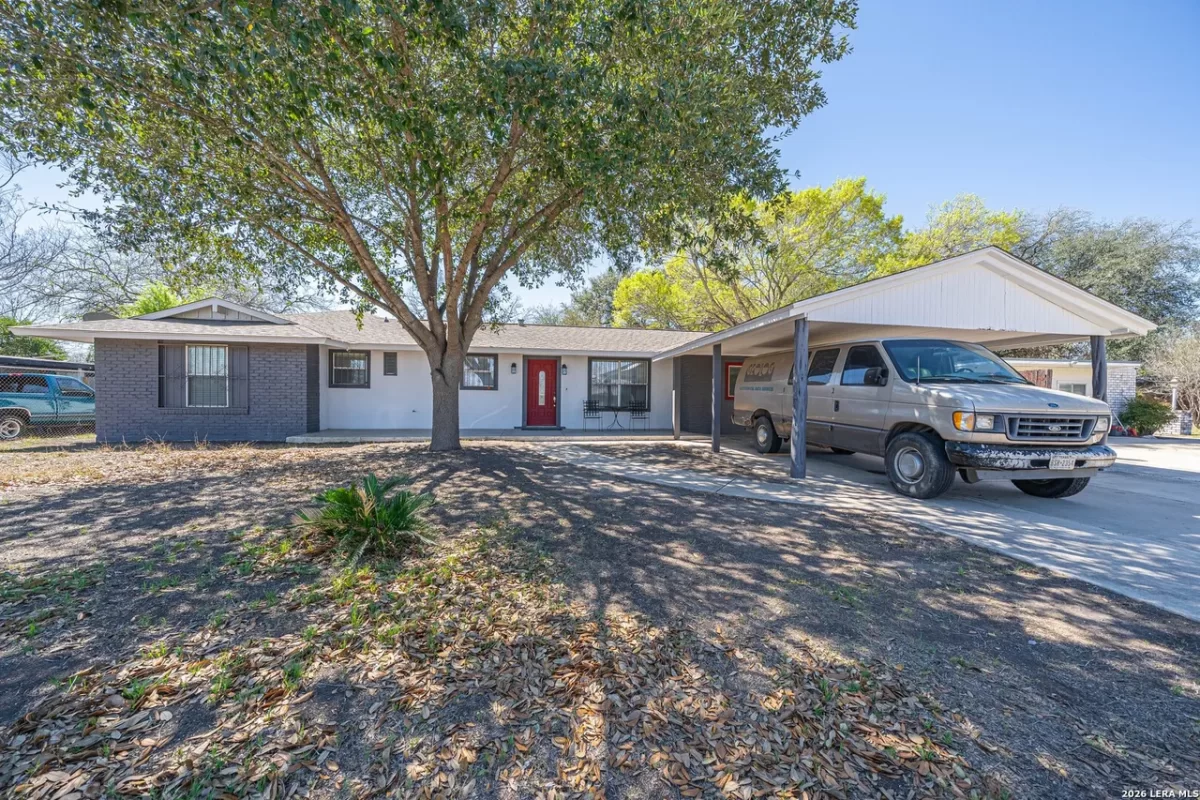 4BR House for Sale in San Antonio, TX