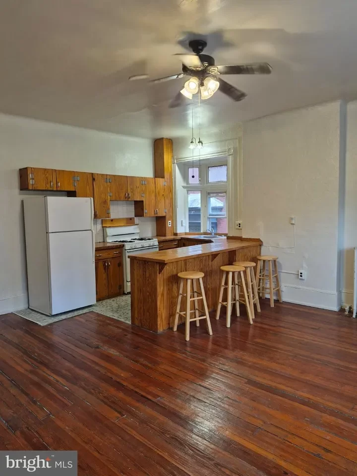 3BR Townhouse for Rent in Philadelphia, PA