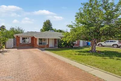 4BR House for Sale in Phoenix, AZ