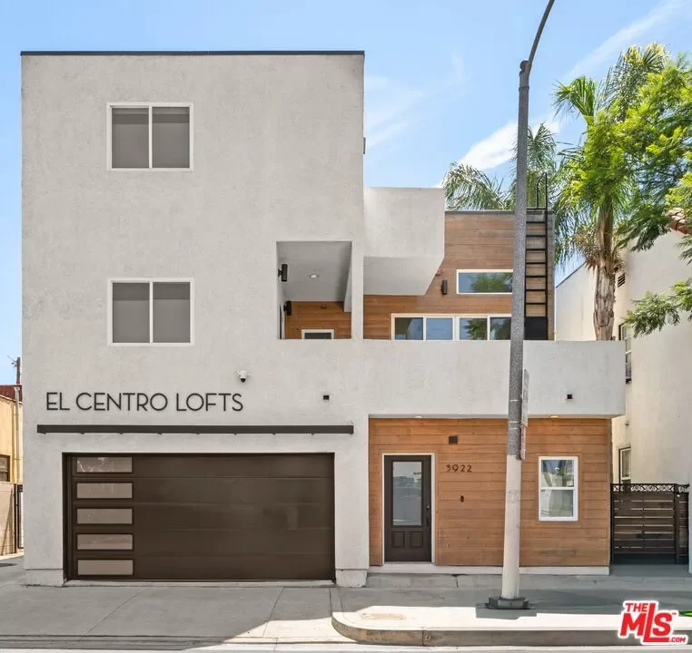 3BR House for Sale in Los Angeles, CA