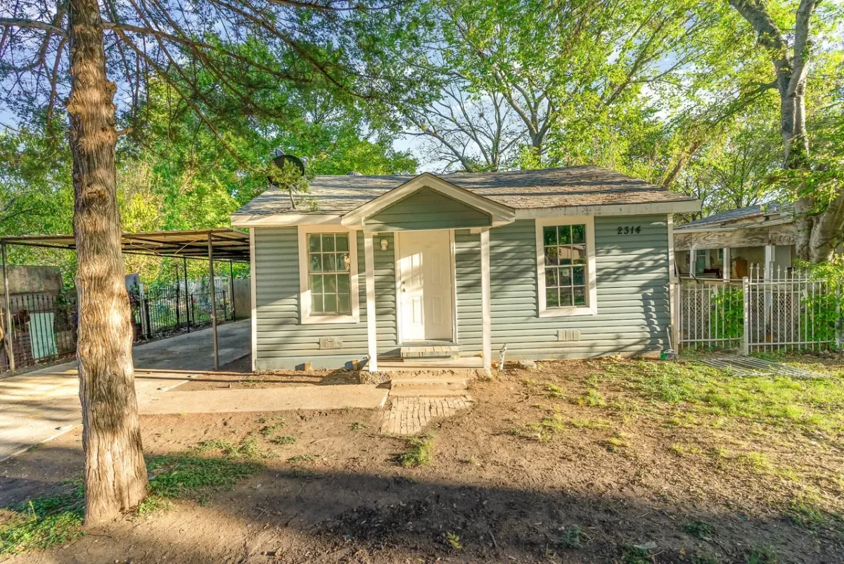 4BR House for Sale in Dallas, TX