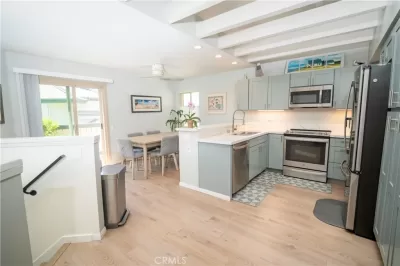2BR Townhouse for Sale in San Diego, CA