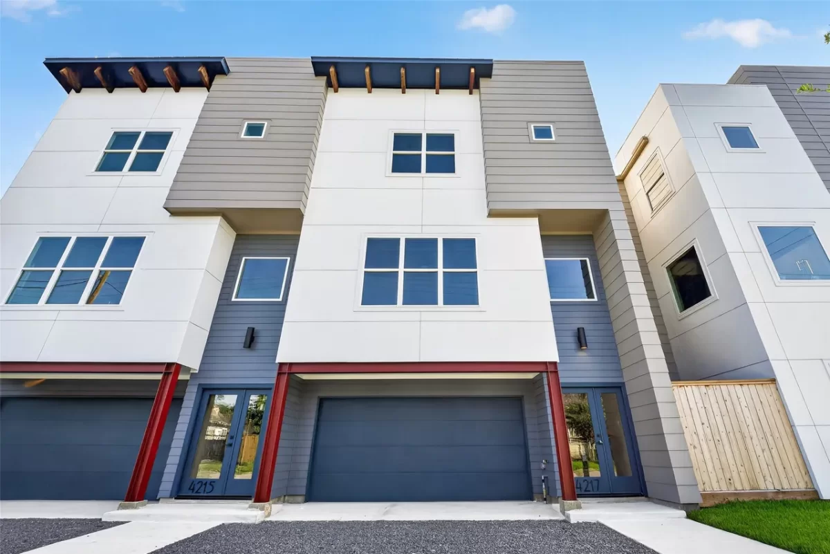 3BR Townhouse for Sale in Houston, TX