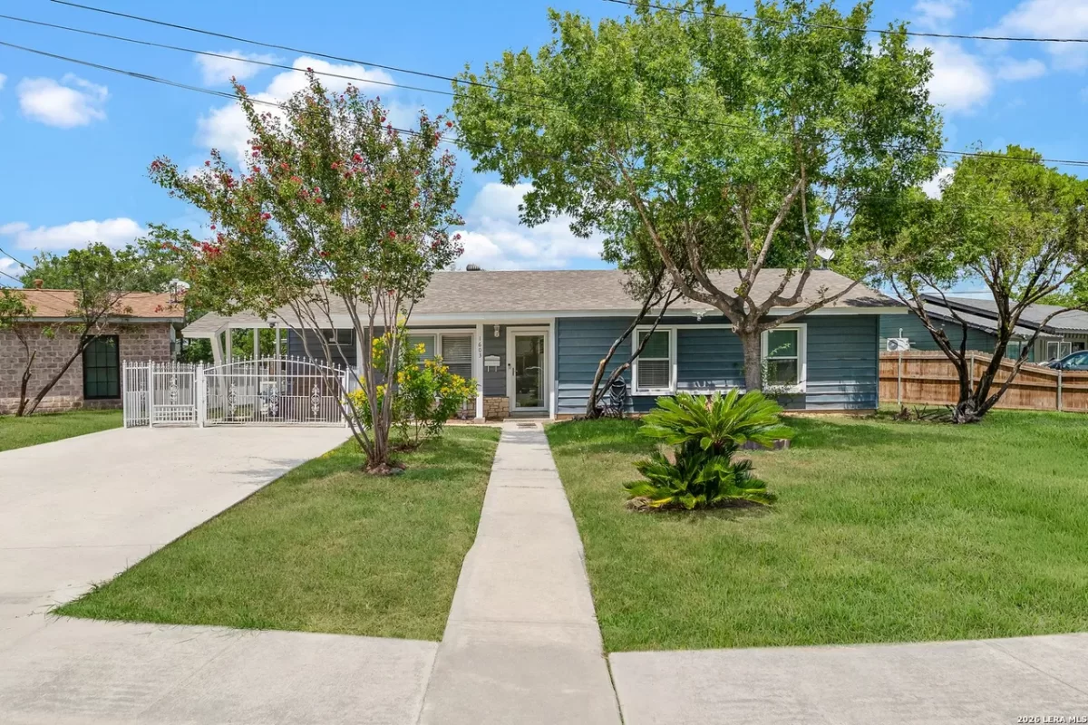 3BR House for Sale in San Antonio, TX