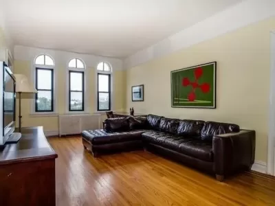 2BR Condo for Sale in Jersey City, NJ