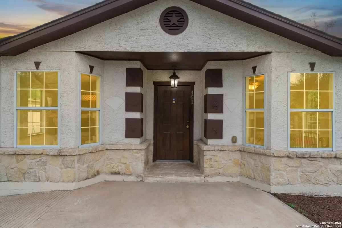 3BR House for Sale in San Antonio, TX