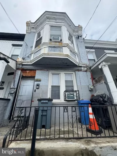 3BR Townhouse for Sale in Philadelphia, PA