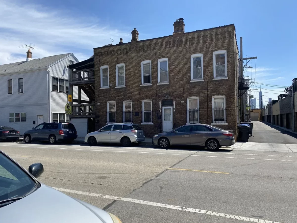 2BR Apartment for Rent in Chicago, IL