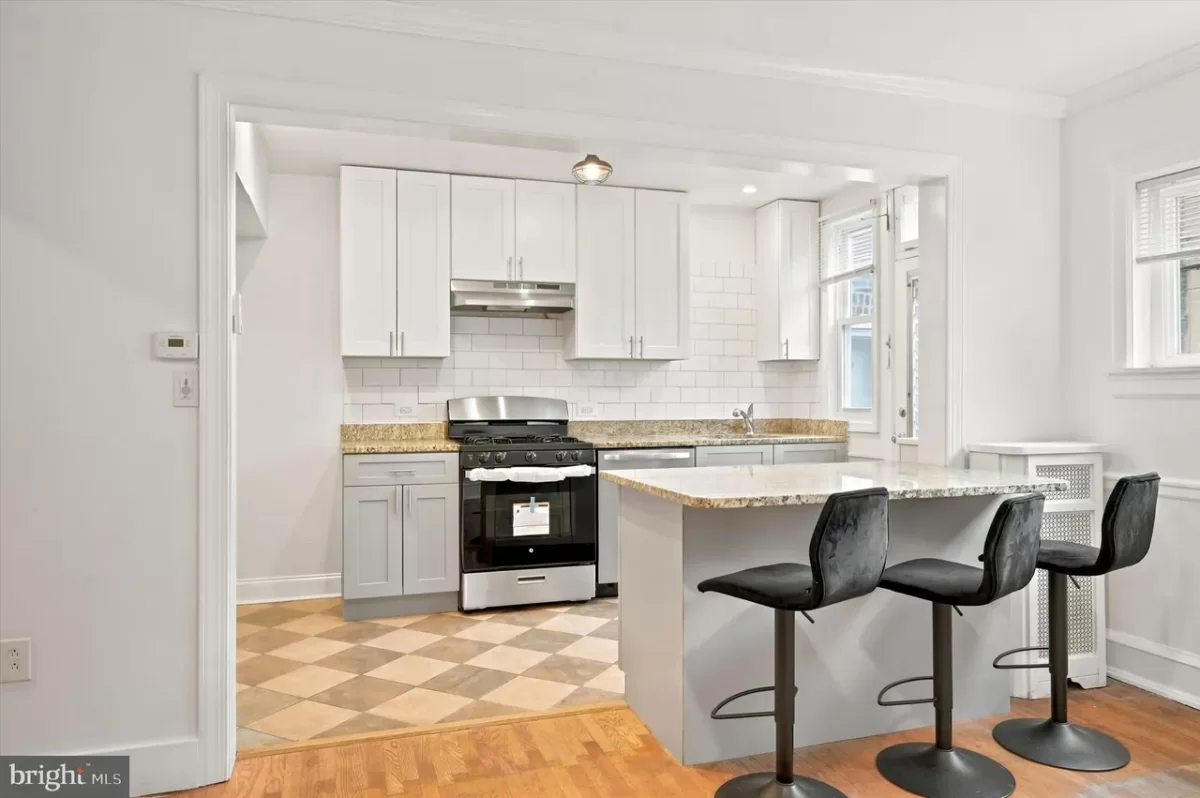 3BR Townhouse for Sale in Philadelphia, PA