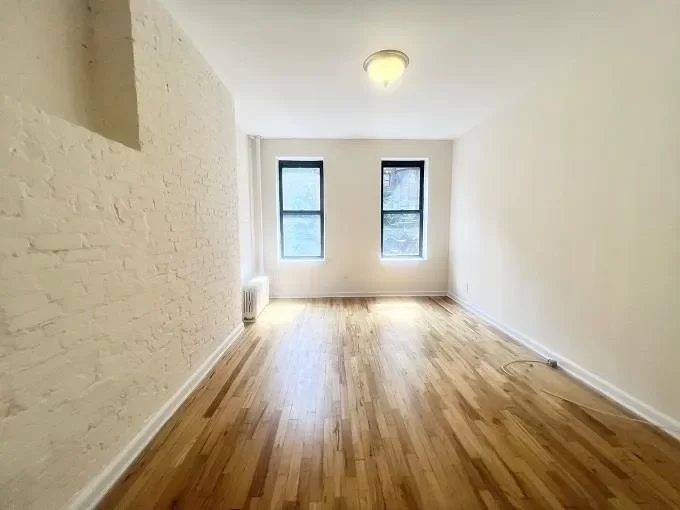 House for Rent in New York, NY