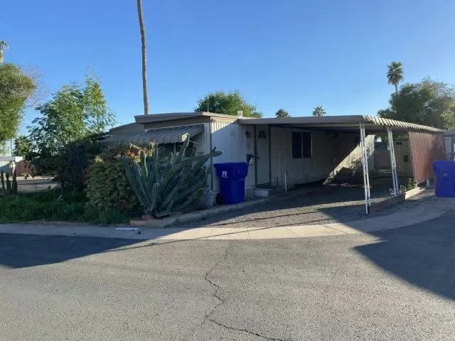 2BR Mobile Home for Sale in Phoenix, AZ