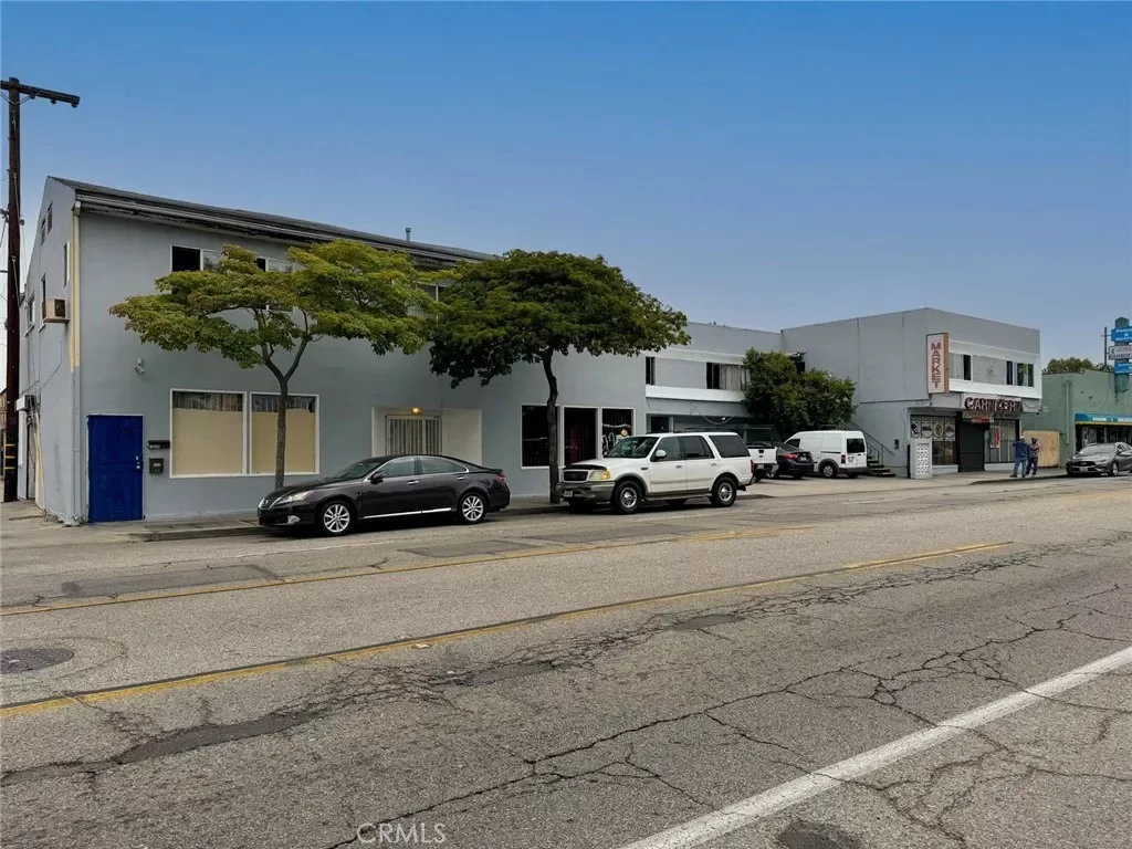 9BR Multi-Family for Sale in Inglewood, CA