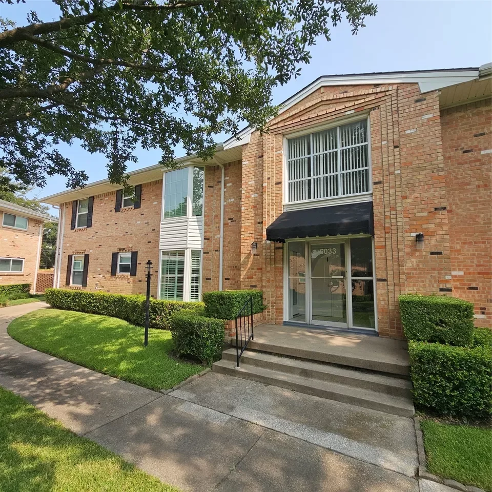 2BR Condo for Rent in Dallas, TX