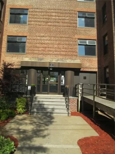 2BR Condo for Sale in Brooklyn, NY