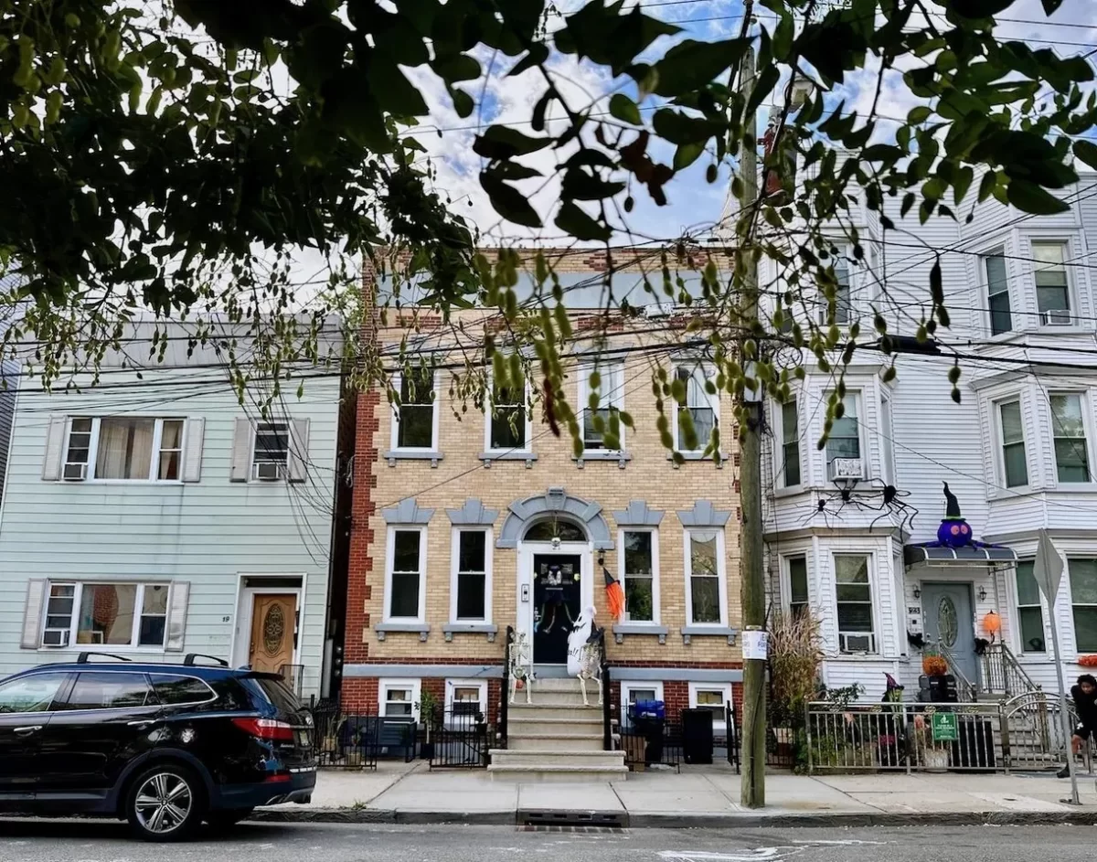 2BR Condo for Sale in Jersey City, NJ