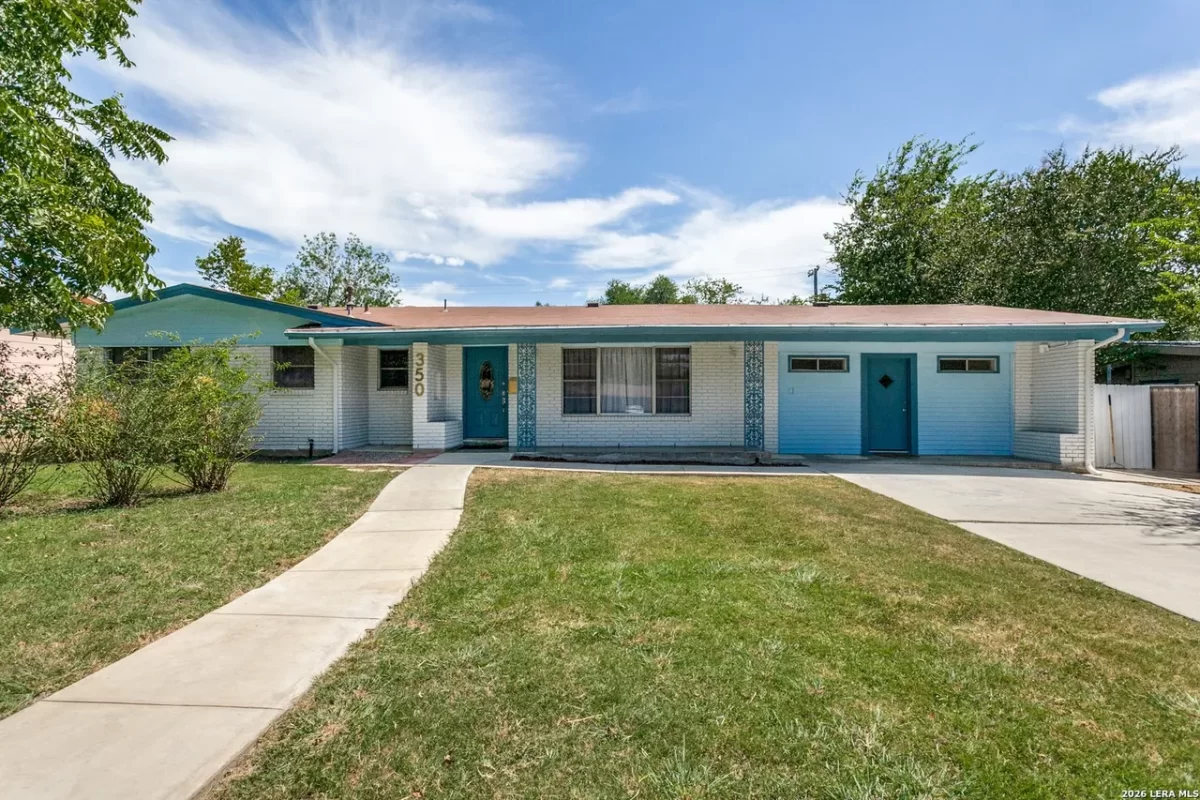 6BR House for Sale in San Antonio, TX