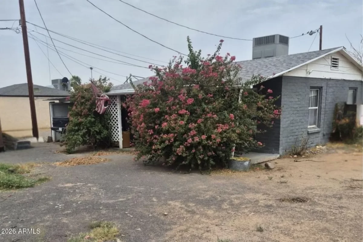 2BR House for Sale in Phoenix, AZ