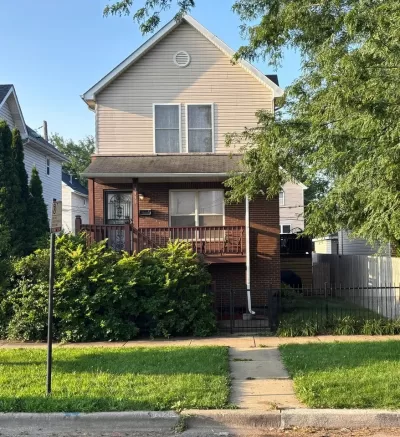 3BR House for Sale in Chicago, IL