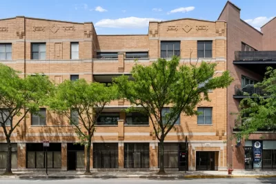 2BR Condo for Sale in Chicago, IL
