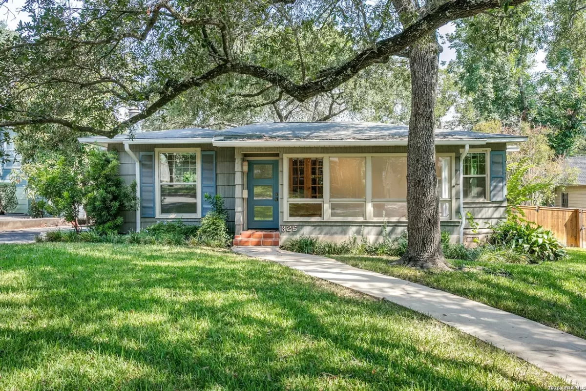 3BR House for Sale in Terrell Hills, TX