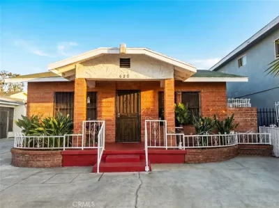 2BR House for Sale in Los Angeles, CA