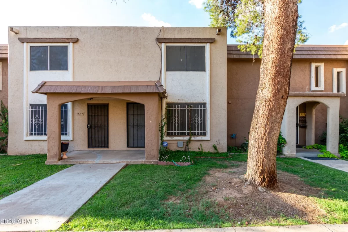 2BR Townhouse for Sale in Phoenix, AZ