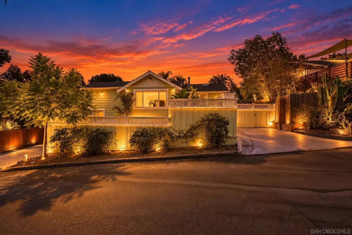2BR House for Sale in San Diego, CA