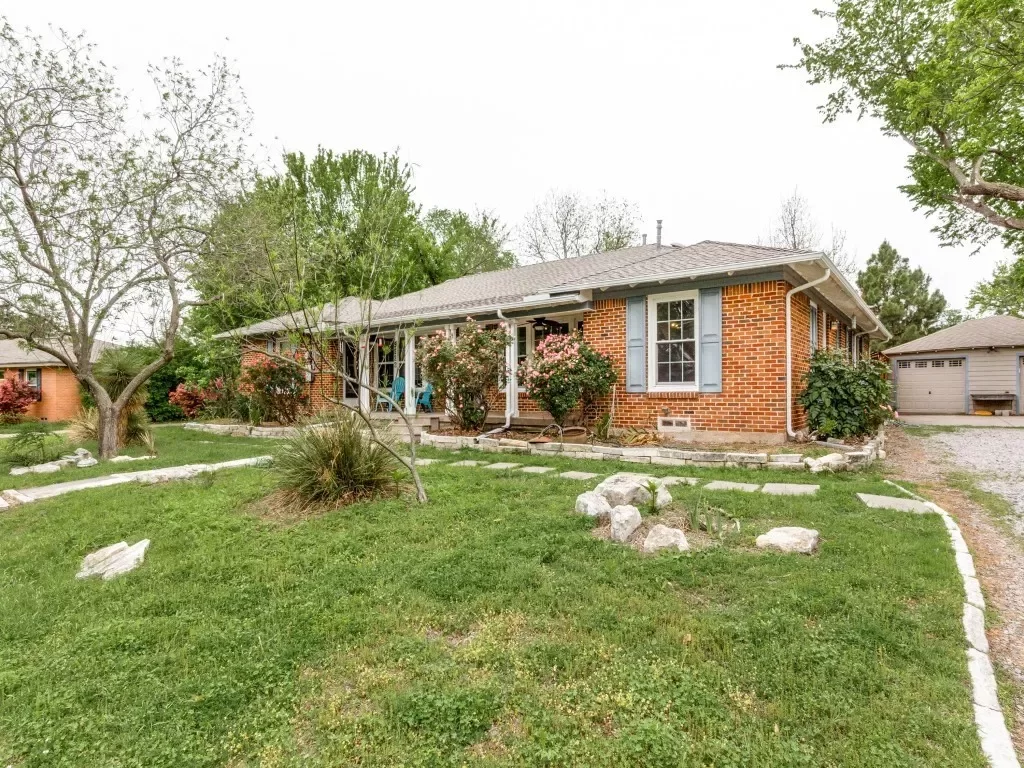 4BR House for Sale in Dallas, TX