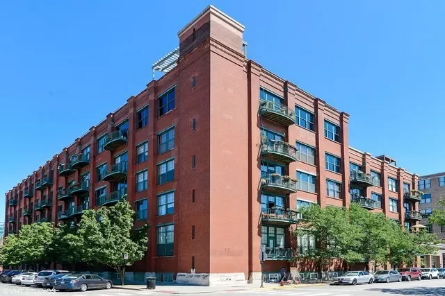 2BR Condo for Rent in Chicago, IL