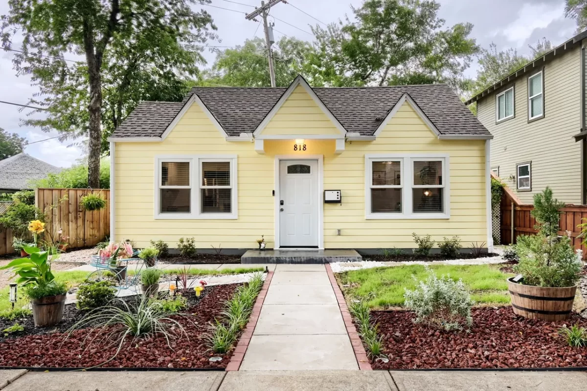 2BR House for Sale in Dallas, TX